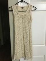 Women&#39;s Daisy Fuentes Sleeveless Lace Dress--Cream--Size Small - £6.01 GBP