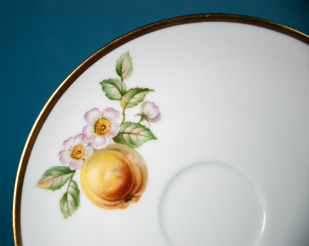 Hutschenreuther Fruit Peach Saucer 6-1/4" Bavaria Germany Item image 2