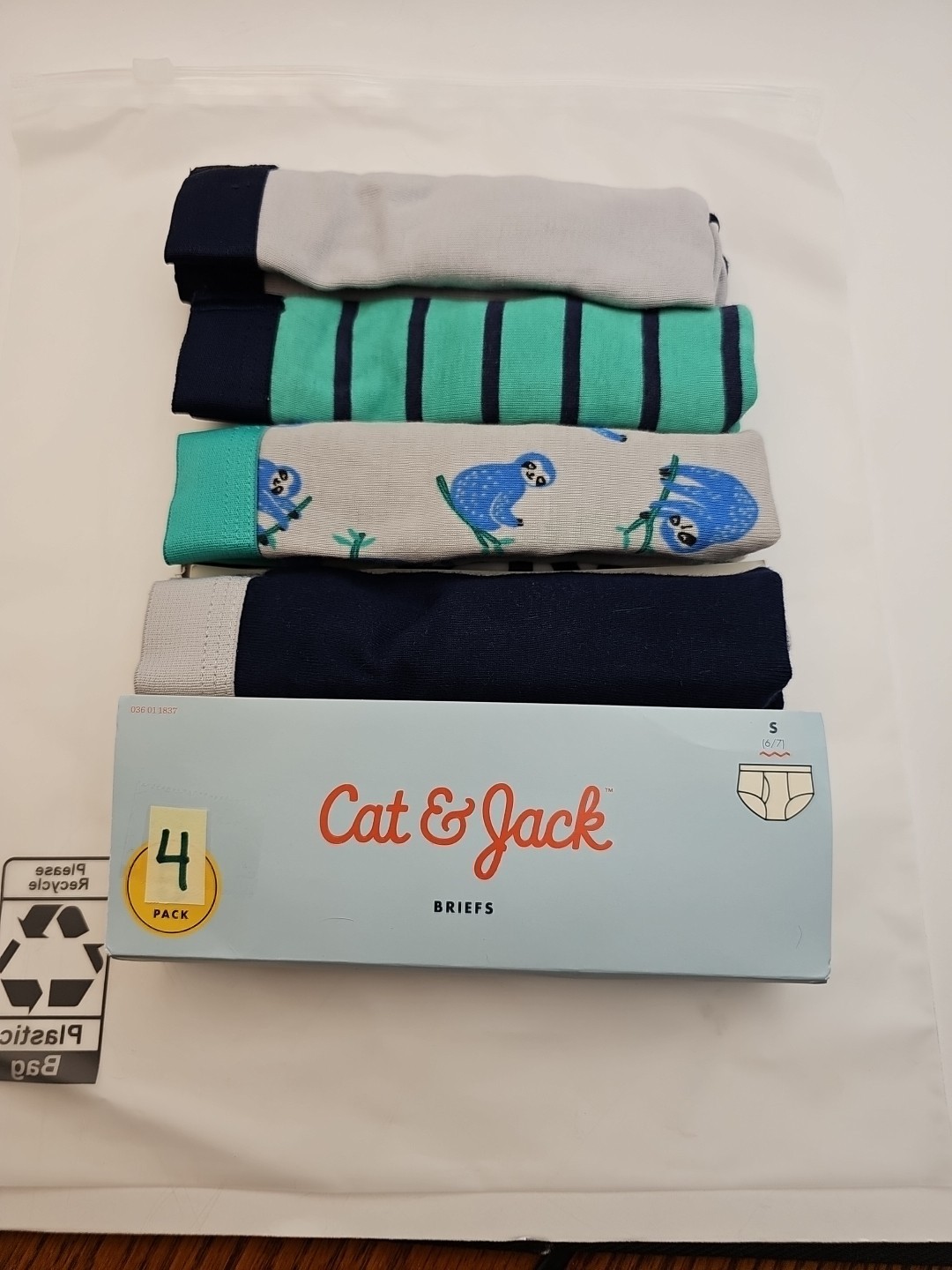 Cat &amp; Jack Boys&#39; Briefs 4-Pack Size Small 6/7 Multicolor Cotton Underwea... - $5.89