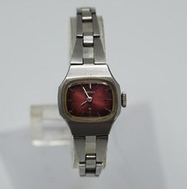 Seiko Mechanical Winder Ladies Wrist Watch Maroon Dial - $19.79