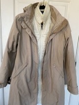 Patagonia women&#39;s Tres 3-in-1 Parka Jacket Coat Tan Beige White Medium - £185.97 GBP