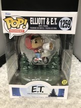 Funko Pop! Moments: E.T. the Extra-Terrestrial - Elliot &amp; E.T. (Glows in the... - £29.90 GBP