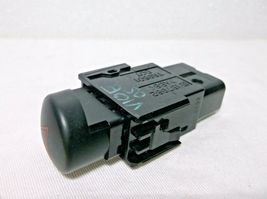 03-04-05-06-07 VIBE/ MATRIX/  HAZARD/ WARNING/ FLASHERS/ LIGHTS SWITCH/ BUTTON image 3