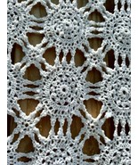 Vintage Boho Oval Hand Crocheted Tablecloth Ivory/Cream Banquet Wedding ... - $87.40 CAD