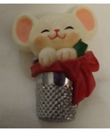 Thimble Mouse Brooch by Hallmark Cards© 1983 - £7.82 GBP