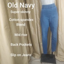 Old Navy Blue Super Skinny Mid Rise Slip On Jeans Size 12 - $15.05 CAD