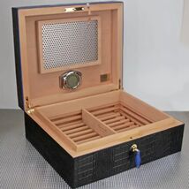 Brizard Black Alligator and Blue Leather Airflow Humidor 60 / 70 ct Made in USA image 2