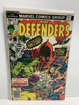 Defenders #40 Red Guardian, Hulk, Power Man - 1976 Marvel Comic - £3.94 GBP