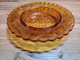 Vintage Indiana Glass Mid-Century Amber Starburst Ruffled Edge Ashtray - Fancy! - $21.75