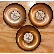 Vintage Brass Serving Bowl Tableware Brushed Gold Lot Of 3 Flying Pheasa... - $11.87