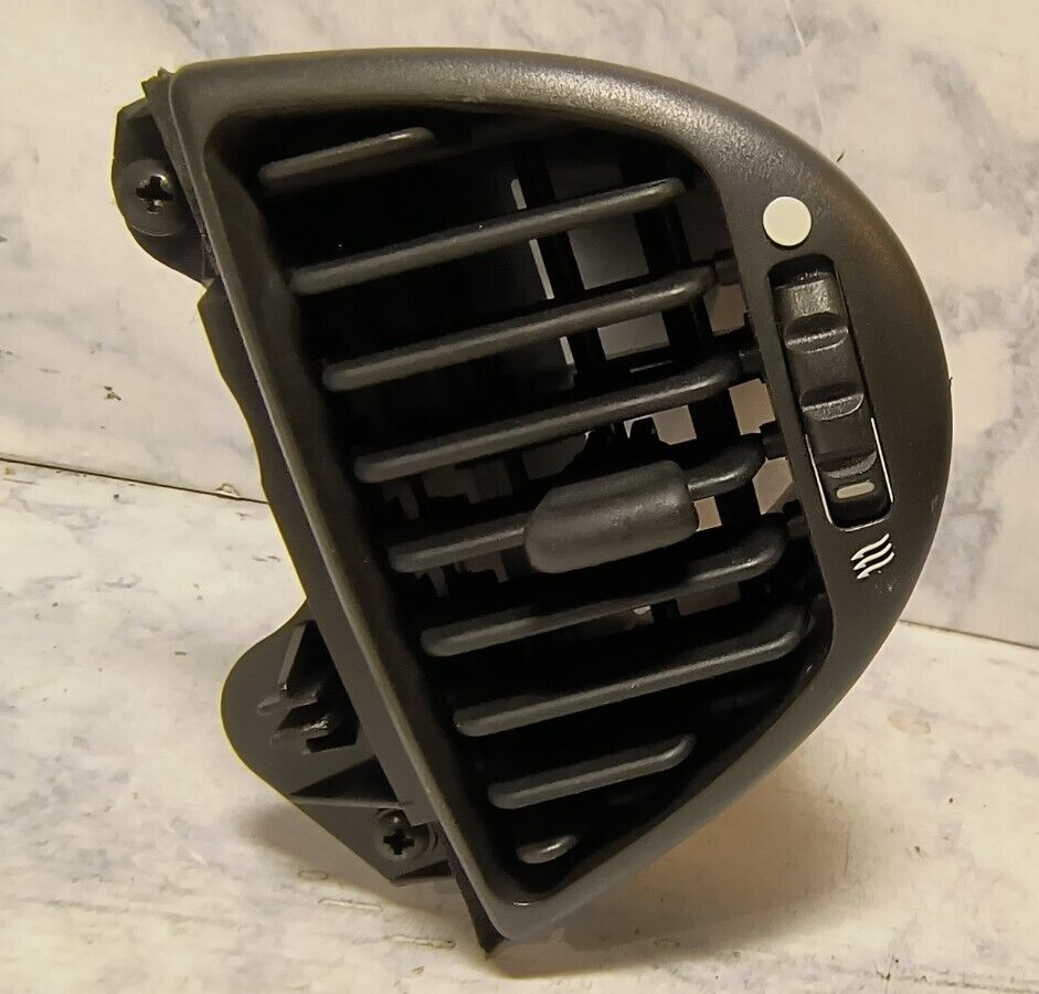 Jaguar XJ8 XJR &amp; Vanden Plas Factory Original RIGHT Outer Air Vent  GND6... - $34.16