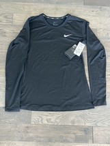 NWT Nike Long Sleeve Black Softball Training Top Women&#39;s Medium Shirt Run AV6694 - £17.74 GBP