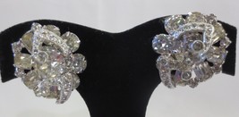 Vtg Signed Eisenberg Clear Rhinestone &amp; Rhodium Clip Earrings Sparkles - £51.13 GBP