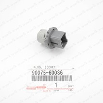 NEW GENUINE TOYOTA 2001-2007 HIGHLANDER TAIL-LAMP SOCKET 90075-60036 - $13.09
