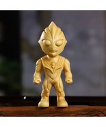 Ultraman Tiga Small Wooden Carving Statue Boy Gift Natural Boxwood Carto... - €17,49 EUR