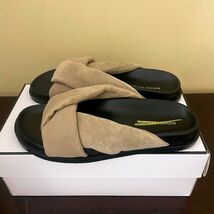 Banana Republic Womens Twisted Suede Slide Sandals Taupe Black Flat Sandals - $59.39