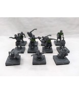 (11) Zombies Mantic Entertainment RPG Horror Survival Miniatures 28MM - $460.95 MXN