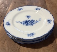 Harry And David Plates Blue &amp; White Floral Set Of Four 8 1/4&quot; Scalloped ... - $464.10 MXN