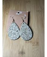 Plunder Design Jewelry Emilee Oval Cork Dangle Earrings - Free Shipping - $27.57 CAD