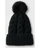 Girl&#39;s Black Lined  One Size Fits Most  Knitted Pom Beanie - Cat &amp; Jack - €7,71 EUR