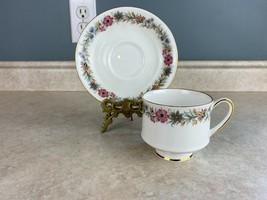 Paragon Belinda By Appointment To The Queen Fine Bone China Tea Cup And Saucer - £14.15 GBP
