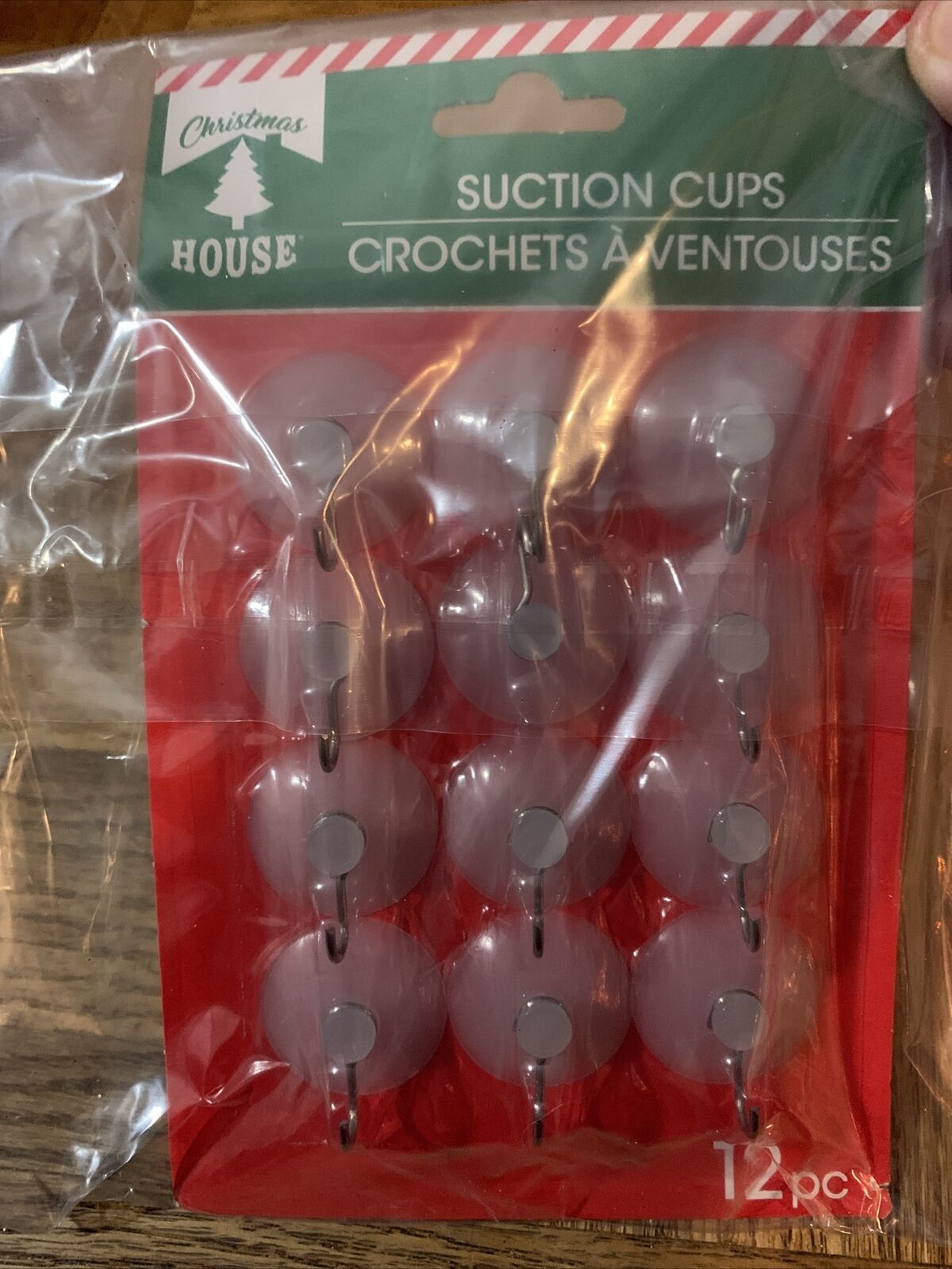 Christmas House Christmas Suction Cups-1pkg of 12 Cups-Brand New-SHIPS N 24 HOUR - $11.76
