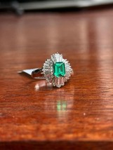  0.60 Carat Emerald &amp; Diamond Platinum Ring - R10895 - £1,135.74 GBP