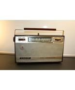 Vintage Singer Radio - $94.05