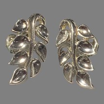 vintage crown trifari silver tone clip on earrings  - £19.99 GBP