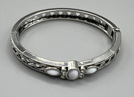 Bracelet Silver tone Spring Cuff Oval White Acrylic Stones Criss Cross Design - £5.40 GBP