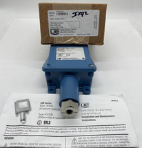 United Electric Controls H100-703 Pressure Switch 480VAC 15Amp 9-300Psi  - $148.00