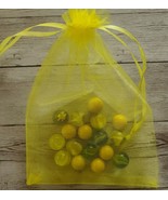 Seventeen (17) ~ Assorted Yellow Clear &amp; Solid Glass Marbles ~ 15mm - 19... - $427.24 MXN