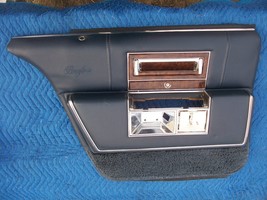 1990 CADILLAC BROUGHAM LEFT REAR BLUE DOOR PANEL OEM USED FLEETWOOD  199... - $4,501.85 MXN