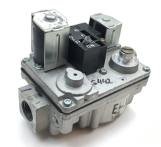 White Rodgers 36E22 209 HVAC Furnace Gas Valve C341004P01 in/out 1/2&quot; us... - $50.00