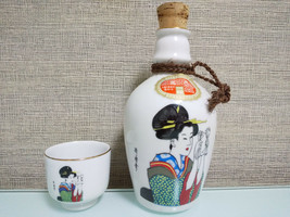 Ukiyoe Sake Cup &amp; Bottle Tokkuri Nihonsyu Old Goods Japan antique Edo - £39.50 GBP