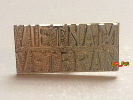 VIETNAM VETERAN LAPEL PIN retro vintage vet soldier patriotic biker jacket vest - £7.08 GBP