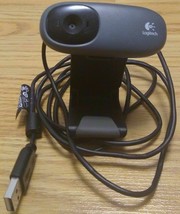 Logitech V U0024 2.0 USB HD Web cam w/Built-in Microphone video camera lens - £39.30 GBP