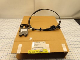 GM 84246357 Rear Left Seat Back Latch Cable Assembly General Motors - $1,008.84 MXN