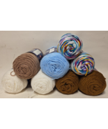 (Lot of 8) Bernat Yarn Skeins - Multiple Colors - $659.52 MXN