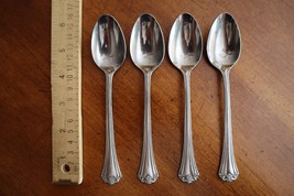 Reed &amp; Barton Rebacraft FRENCH LILY Stainless 6.25&quot; Teaspoons Made in Japan - $213.11 MXN