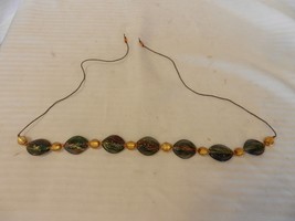 Vintage Multicolor Green Glass Like and Gold Stone Necklace 34&quot; Long - £27.97 GBP