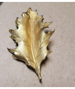 Vintage Giovanni Gold Tone Leaf Brooch-Pin - €22,34 EUR