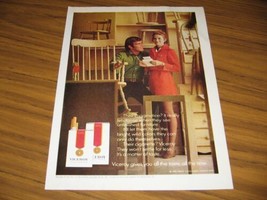 1971 Print Ad Viceroy Cigarettes Happy Couple &amp; Unfinished Furniture - $9.25