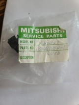 Mitsubishi cassette player knob / button NIP for bt-152 pn l704co14h01 record - £1.94 GBP