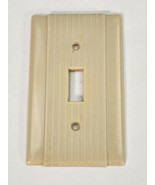 P&amp;S Uniline Ribbed Bakelite  Single Toggle Switch Plate Cover - Ivory - $8.90