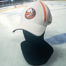 New York Islanders NHL Hockey Reebok Ecru Orange Meshback Fitted Hat S/M - $19.87