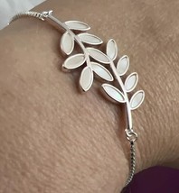 NWT Amanda Blu Mother Of pearl vine Pull Cord Silver Tone Adjustable Bracelet - £28.01 GBP