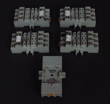 LOT OF 5 YOUNG INDUSTRIES DSQ-11 RELAY SOCKETS 10/15A 300V DSQ11 - £47.85 GBP