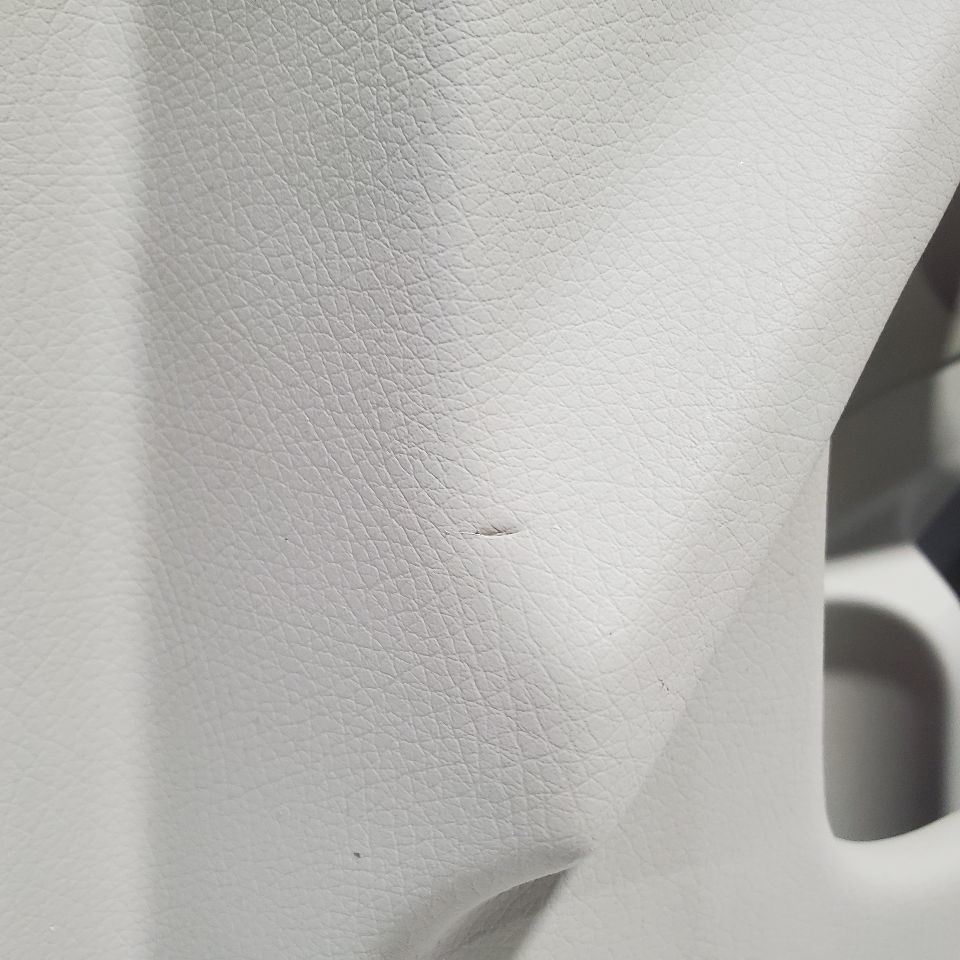 2016 Mercedes GLC300 OEM Front Right Door Trim Panel Has Fading  Item image 4
