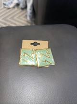 80s Geometric Lightning Jade Color and Gold Tone Enamel Earrings - $243.02 MXN